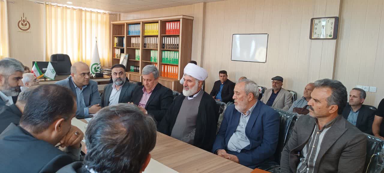 تأکید مدیرعامل سازمان تعاون روستایی بر نقش تشکل‌ها در رفع بحران نهاده‌ها و رونق بازار کشاورزی_1